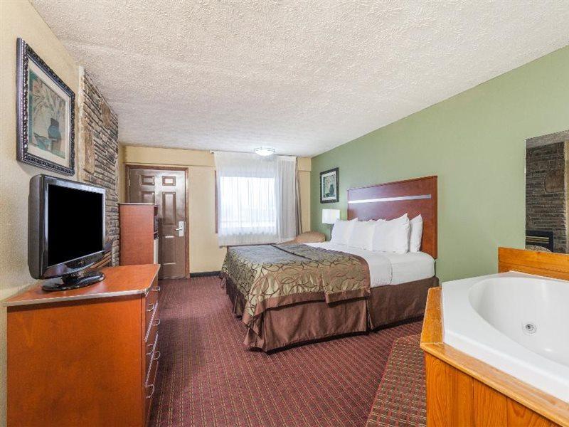 Hotel Baymont By Wyndham Pigeon Forge Near Island Drive Exterior foto
