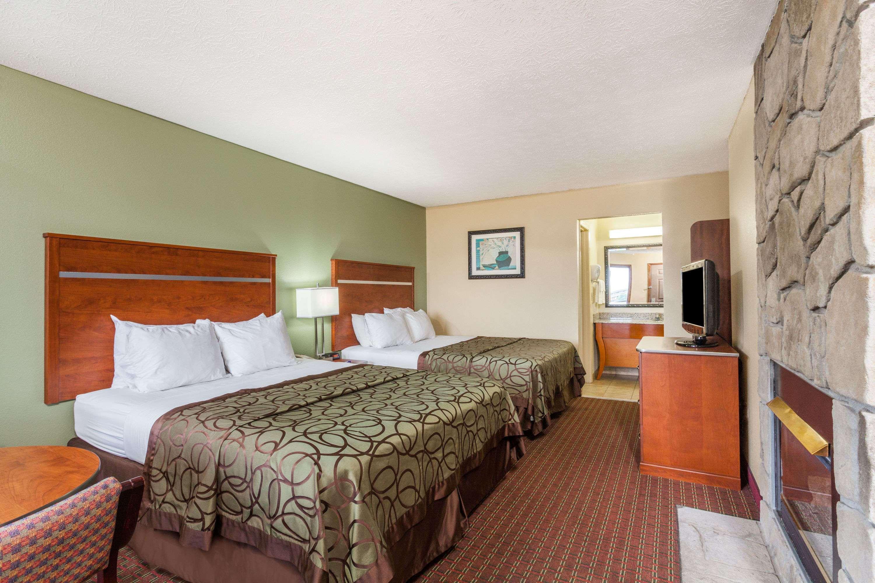 Hotel Baymont By Wyndham Pigeon Forge Near Island Drive Exterior foto